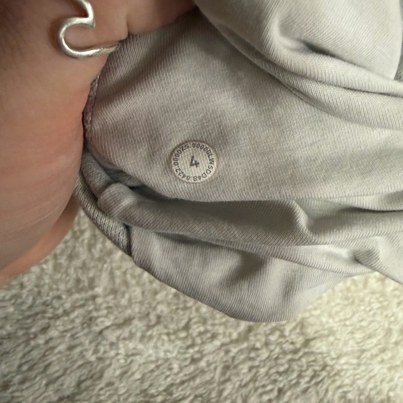 Lululemon scuba high rise joggers size 4 - Picture 6 of 8